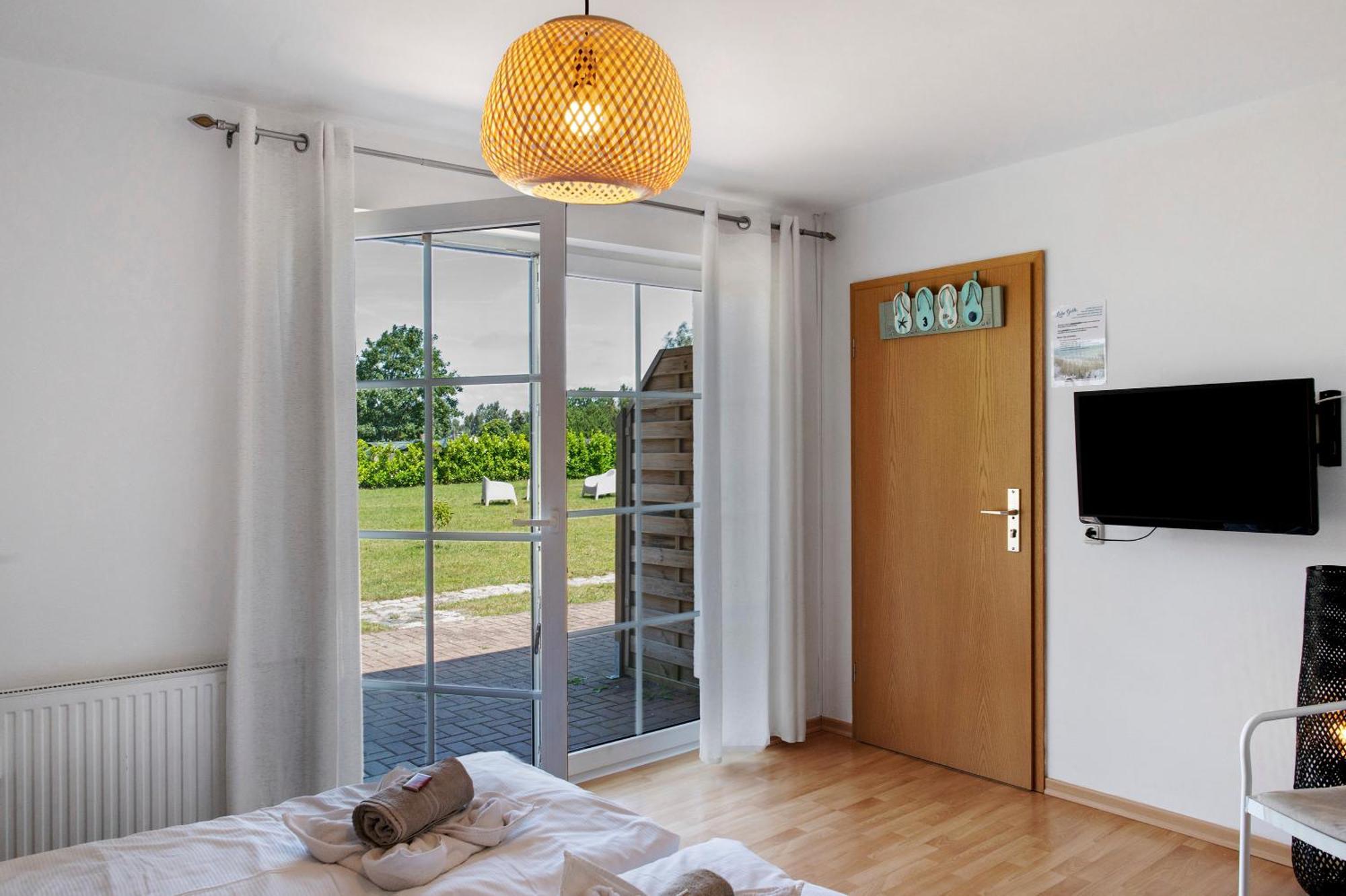 Ferienwohnung Luette Veer Ribnitz-Damgarten Exteriör bild